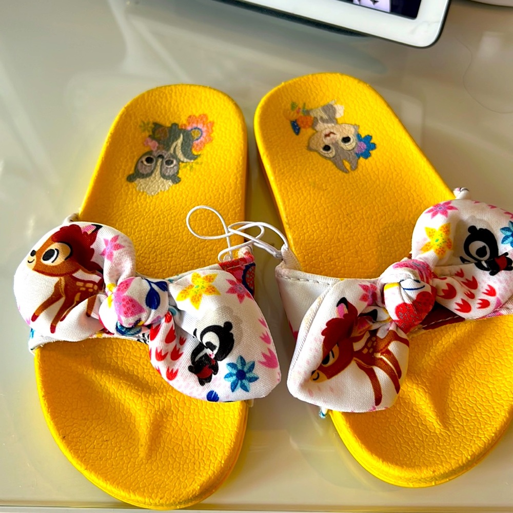 Disney Bambi Sandals Sz 9/10 toddler
